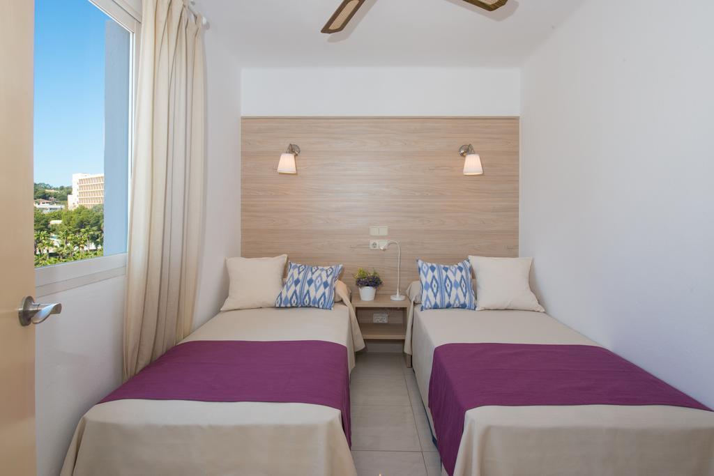 Apartamentos Calablanca Palmanova Екстериор снимка